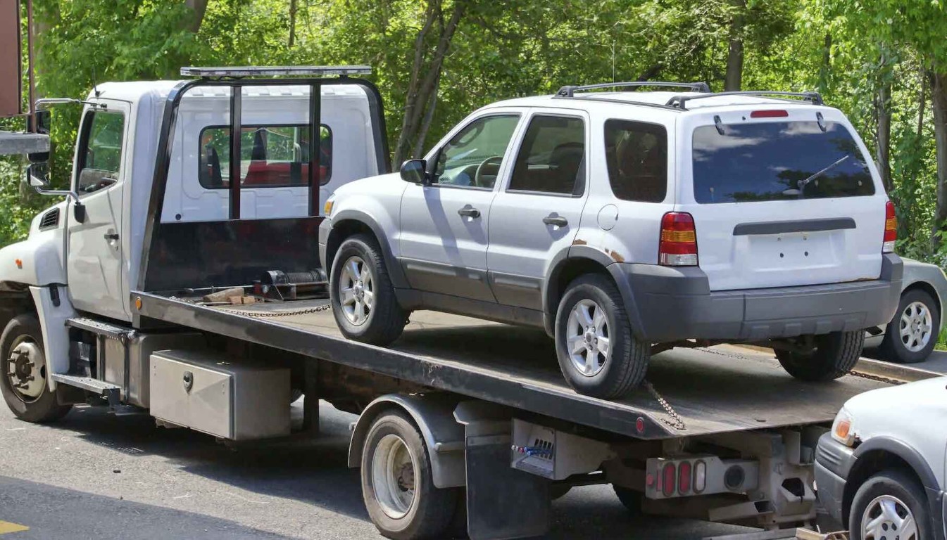 Long-Distance Towing service in Edina, MN